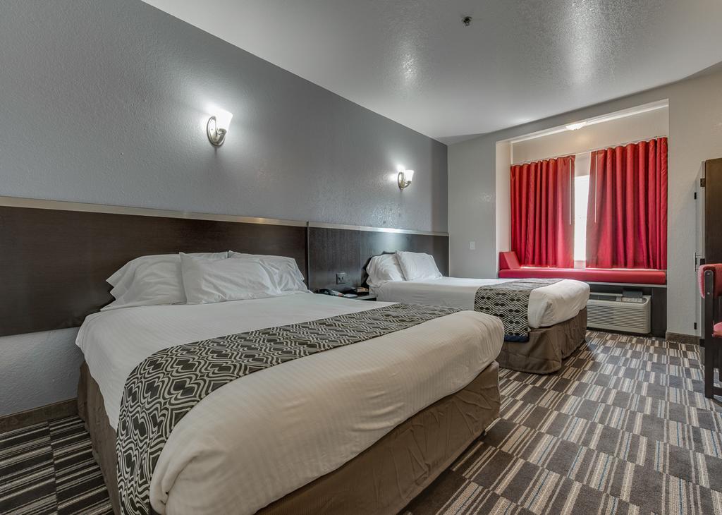 Microtel Inn & Suites By Wyndham Oklahoma City Airport Bethany Room photo